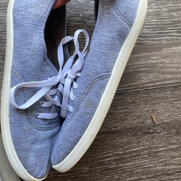 Gray and white flat sneakers shoes - Picture 10 of 17